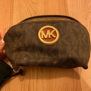 Micheal Kors make up bag